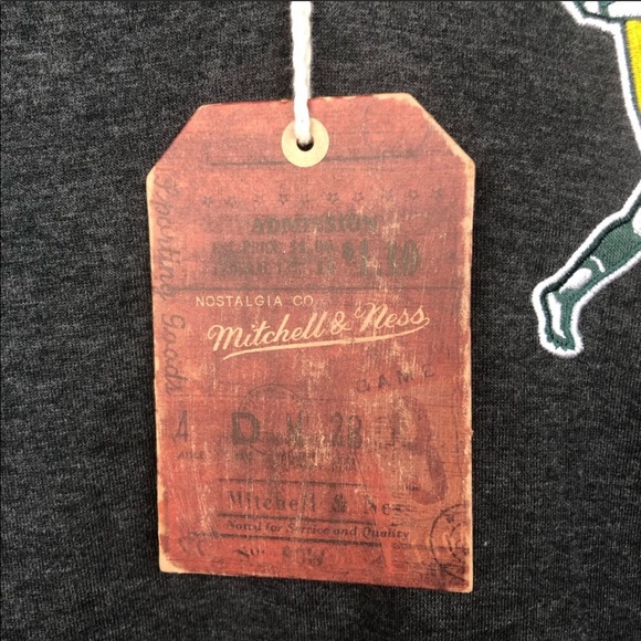 Mitchell & Ness Men’s Green Bay Packers Hooded Lightweight Shirt NWT - Picture 7 of 8